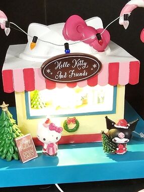 🎄 Hello Kitty & Friends Light-Up Christmas Display